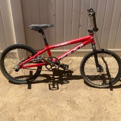 FELT CALIBER PRO BMX BIKE•20”