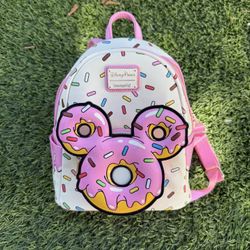 Disney Parks Minnie Mouse Doughnut Loungefly