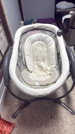 Baby Bassinet Rocker with Mesh Sides