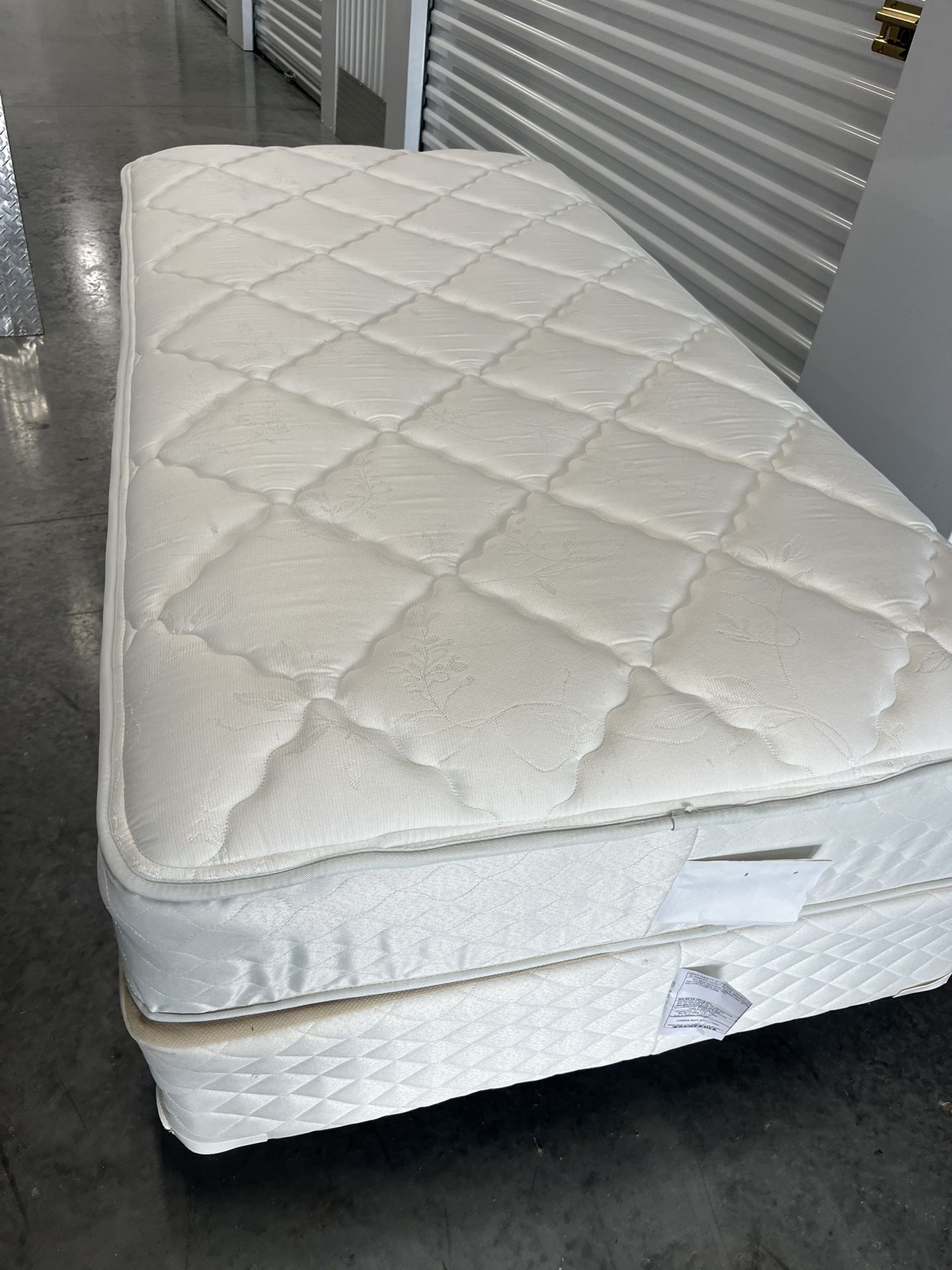 Twin Mattress/Box Spring & Rails