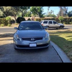 Nissan Altima 2009