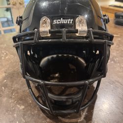Schutt F7 Helmet (Used)