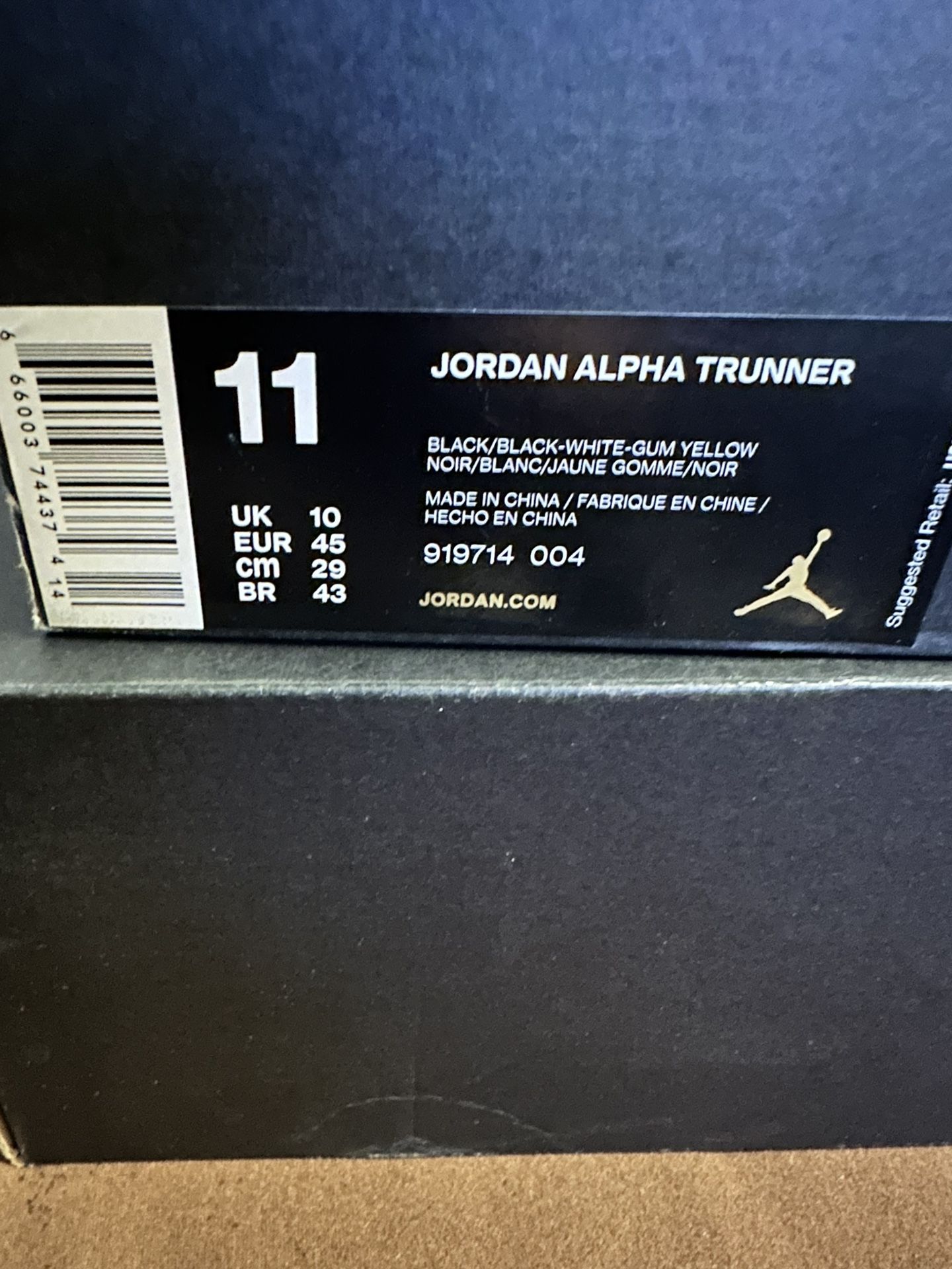 JORDAN ALPHA TRUNNER SIZE 11