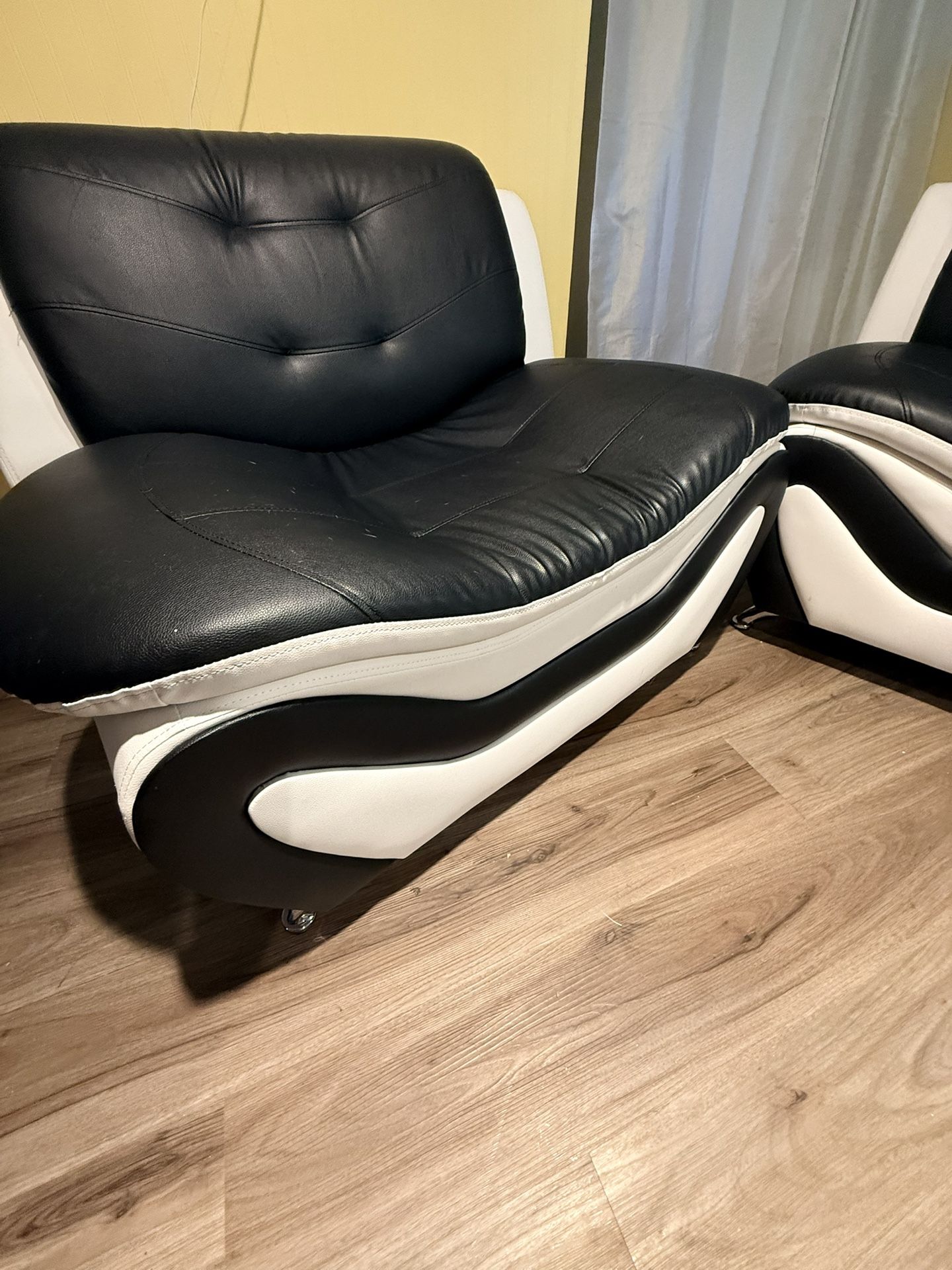 Black And White Couch Set