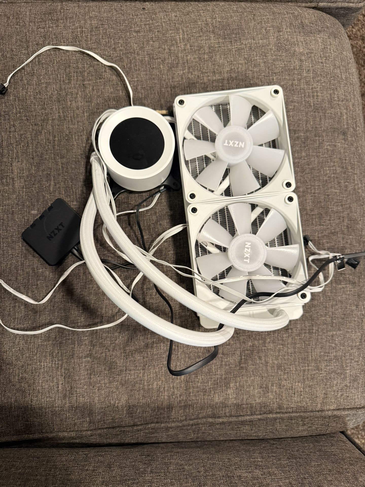 NZXT Kraken Elite 280 RGB AIO CPU Liquid Cooler LCD Display