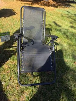Set of FOUR Zero gravity chairs