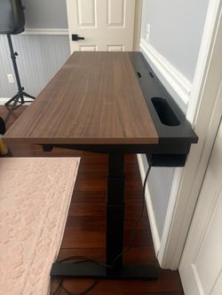 Adjustable Desk