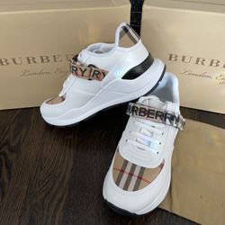 Burberry Sneakers