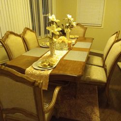 6 seat Dining Table