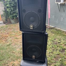 Yamaha speakers