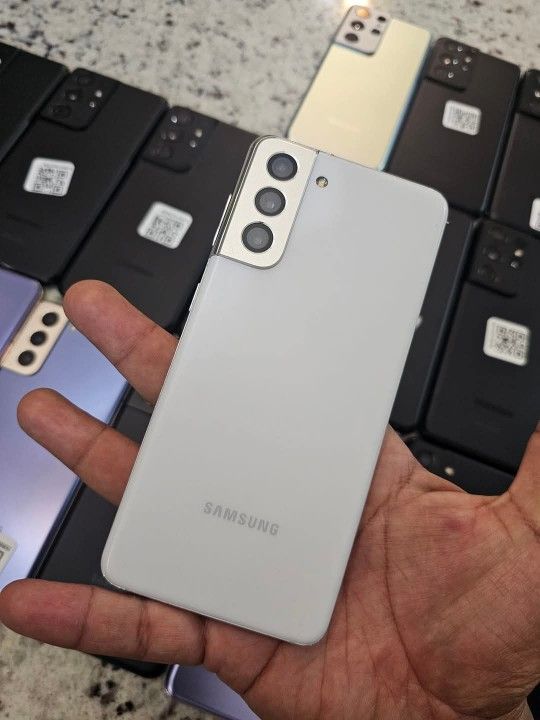 Samsung Galaxy S21 , Factory Unlocked, Excellent Condition Like New