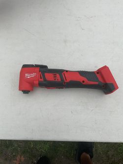 Milwaukee Multi Tool For Parts Non Working For Parts 
