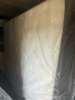 King Size Mattress 2 yr used - firm great condition