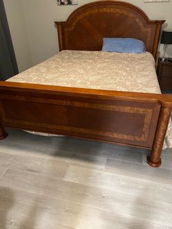 Solid Wood Cal King Bed Frame with Headboard