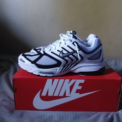 Nike Pegasus Size 12  New With Box