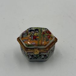 Vintage Chinese Porcelain Trinket Box Hexagon Jewelry Box Gold Trim Asian