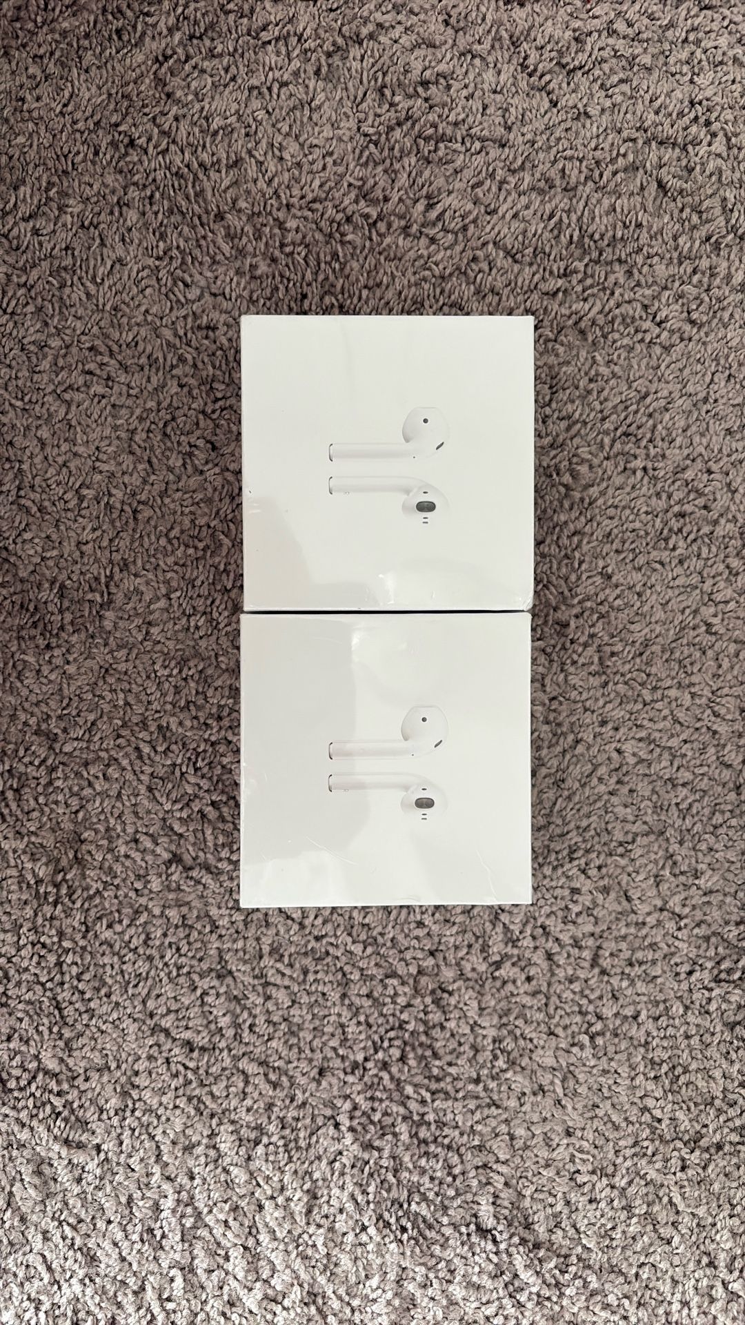 2 Airpods