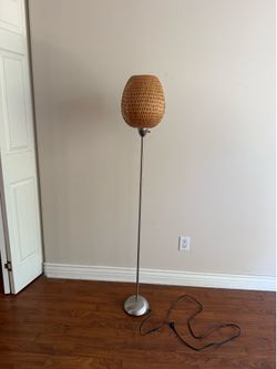 Floor lamp