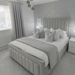 Velvet headboards/ beds / bedroom furniture/ same day delivery 🚚
