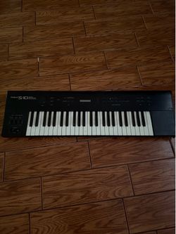 Roland S-10 Digital Sampler Keyboard