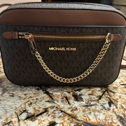 MK purse