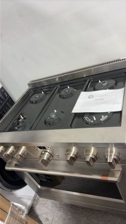 GE Café gas range