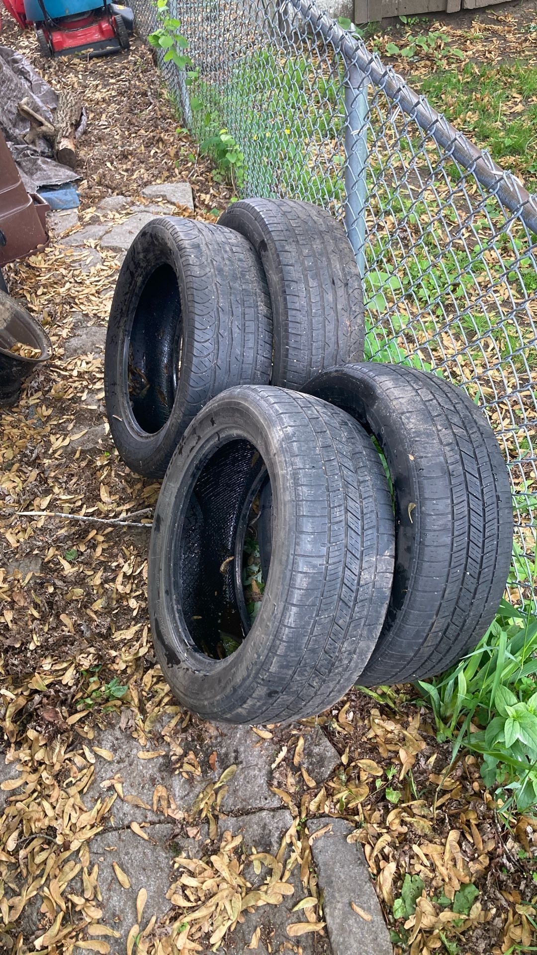 4 215/55R17 UniRoyal Tires