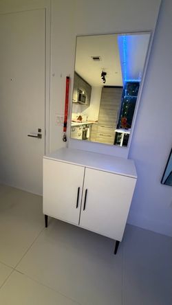 White Cabinet