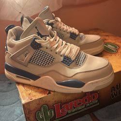 Jordan 4 military blue 9.5