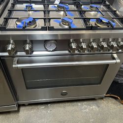 Bertozoni Gas Range 36” Stainless Steel 2yr 