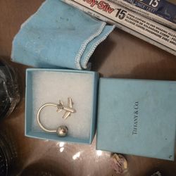 Tiffany Key Chian 