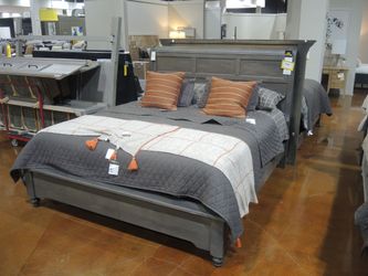 Vaughn Bassett Vista King Sleigh Bed - Gray Oak | Headboard