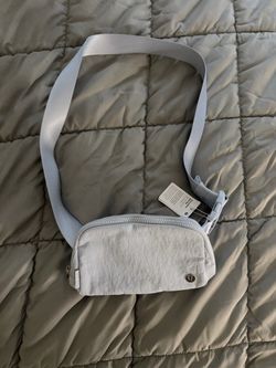 lululemon everywhere belt bag
