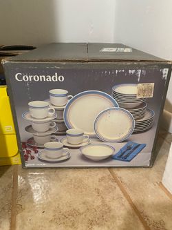 Vintage New in Box 40pc Coronado Dish Set