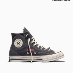 BRAND NEW NEVER WORN STRANGER THINGS CONVERSE CHUCK 70 size 12 looking to trade for 11.5