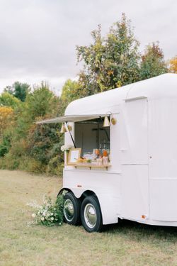 Converted horse trailer - Mobile bar - concessions