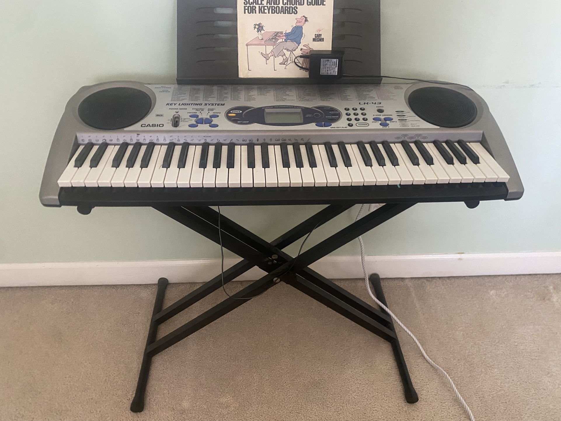 Casio Electric Keyboard - Model: LK-43