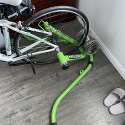 Kinetic Bike Trainer w/ Bluetooth