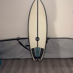Surfboard JS Black Baron 5’4”