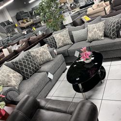 Oversize Sofa Set 🥳 Easy Financing Available 🥳 No Credit Needed 