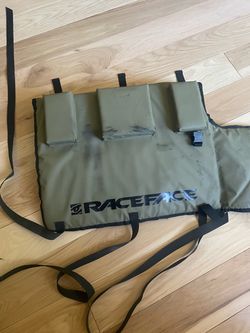 RaceFace 2 Bike Tailgate Pad