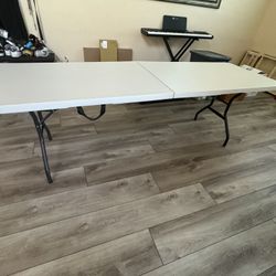 6’ Fold-in-Half Table 