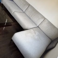 Nattauzi Sectional sofa