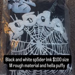 Black And White Spider Hoodie 100$ Size M Rough And Puffy 