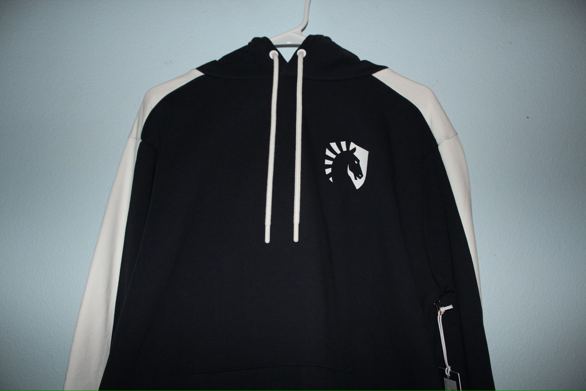 Team Liquid Sweatshirt Size M w/ tags