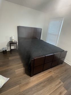 Queen Bed and dresser
