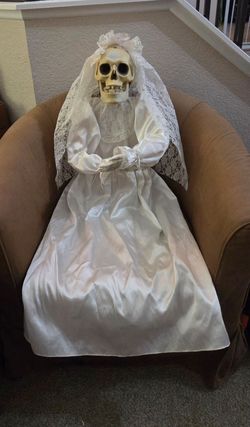 ANIMATED SKELETON BRIDE VINTAGE GEMMY