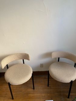 Cushiony dining/bar chairs (pickup in LQA/belltown only)