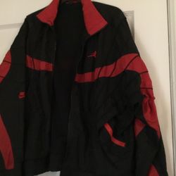 Collectible Michael Jordan Windbreaker With Lining Size Large