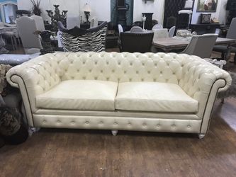chesterfield sofa, tuft leather sofa